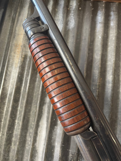 Ithaca Model 37 Featherlight – 12 Gauge – Pump Action – Fixed Full Choke – Vintage Shotgun