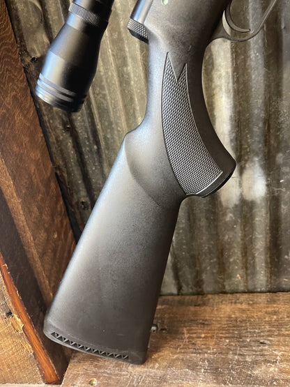 Thompson/Center Black Diamond – .50 Caliber – Inline Muzzleloader – Simmons 4x32 Scope – 209 Primer – Used Condition