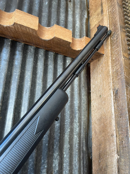 Thompson/Center Black Diamond – .50 Caliber – Inline Muzzleloader – Simmons 4x32 Scope – 209 Primer – Used Condition