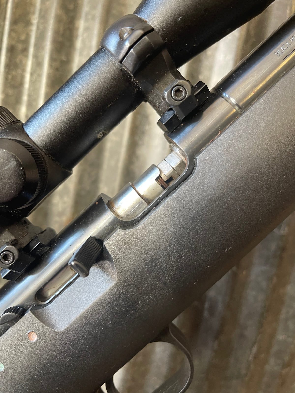 Thompson/Center Black Diamond – .50 Caliber – Inline Muzzleloader – Simmons 4x32 Scope – 209 Primer – Used Condition
