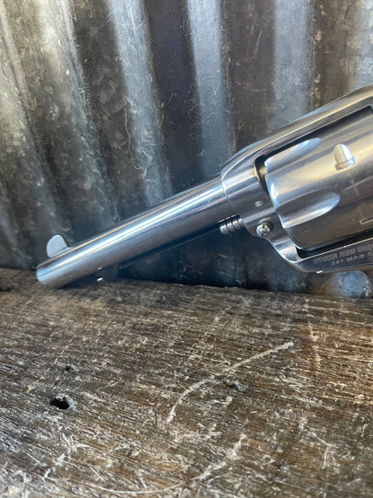 Ruger New Model Bisley Vaquero – .357 Magnum – Stainless Steel – Original Box &amp; Custom Leather Holster