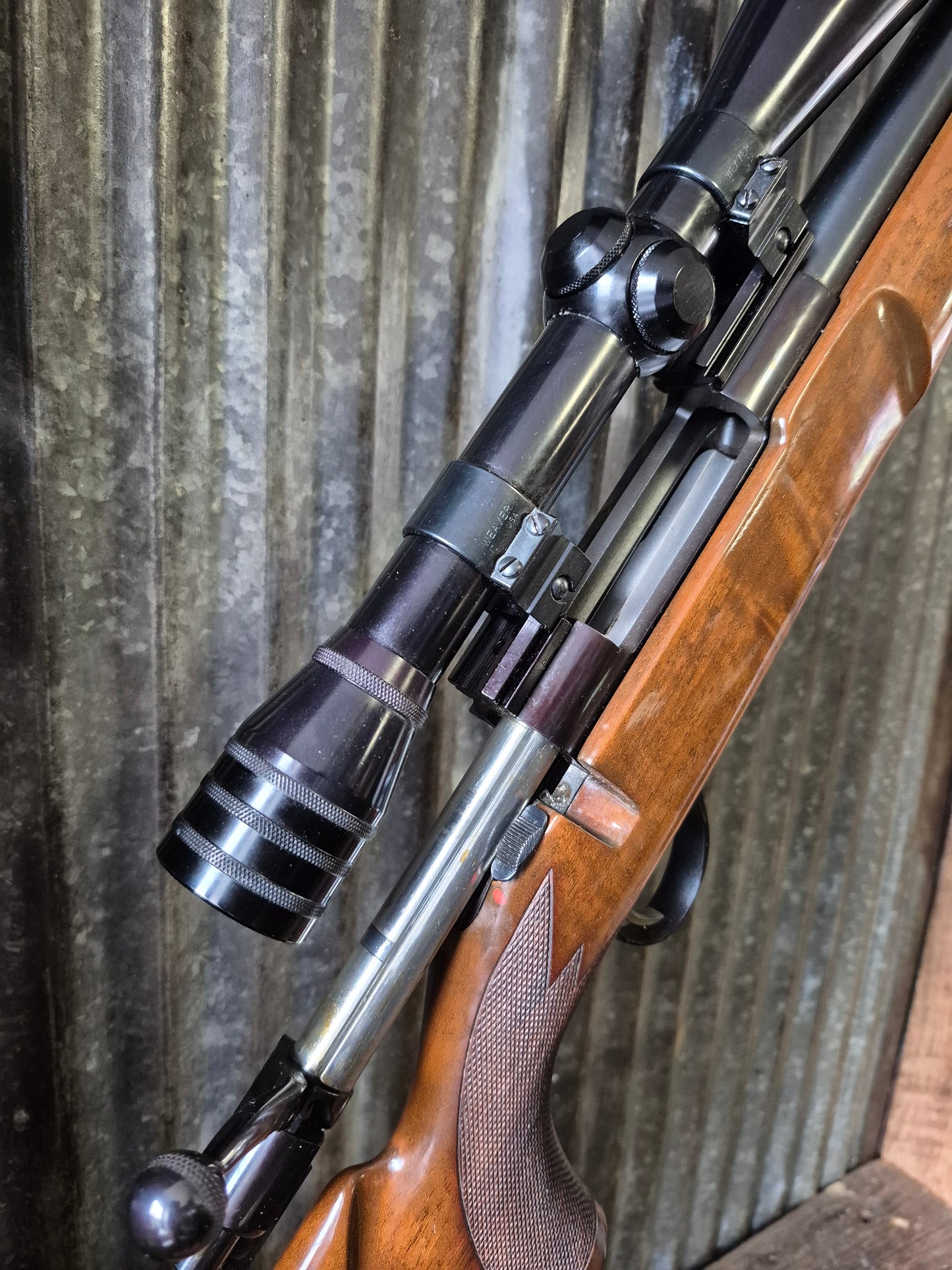 Sako L579 Heavy Barrel Varmint. 243win