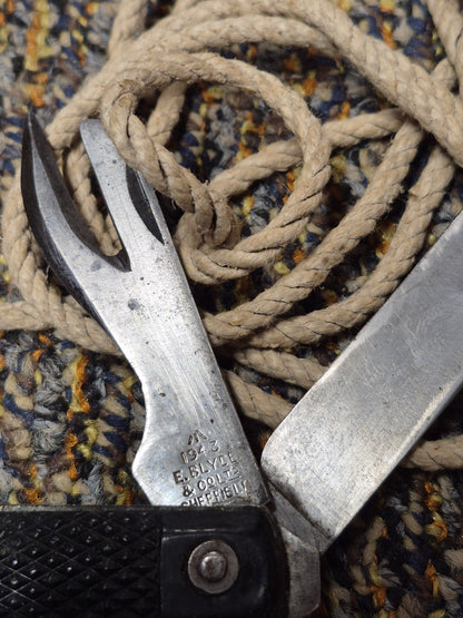 WW2 British Two Blade Pocket Knife
