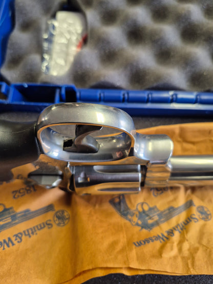S&W 648-2