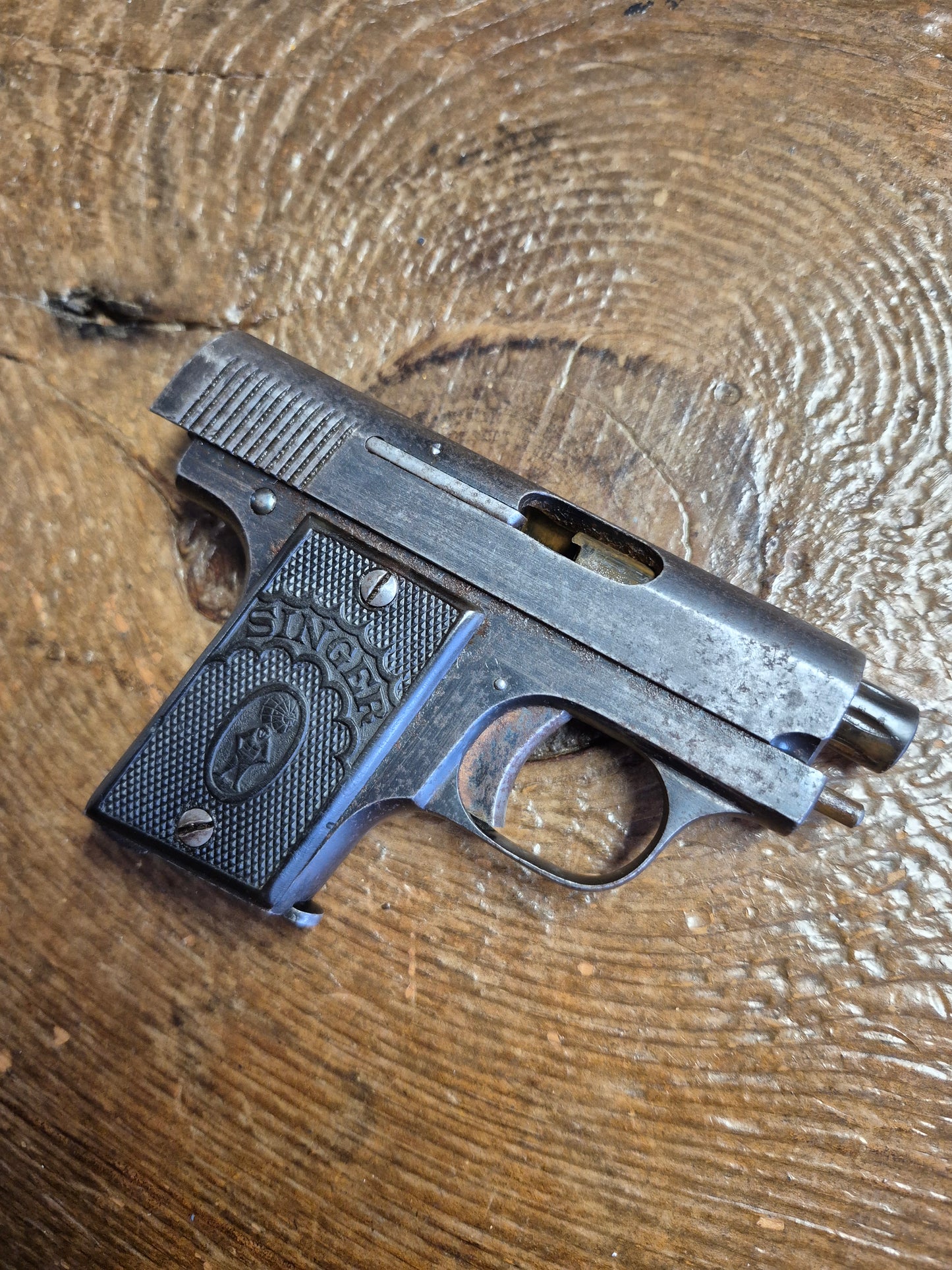 Singer 25acp